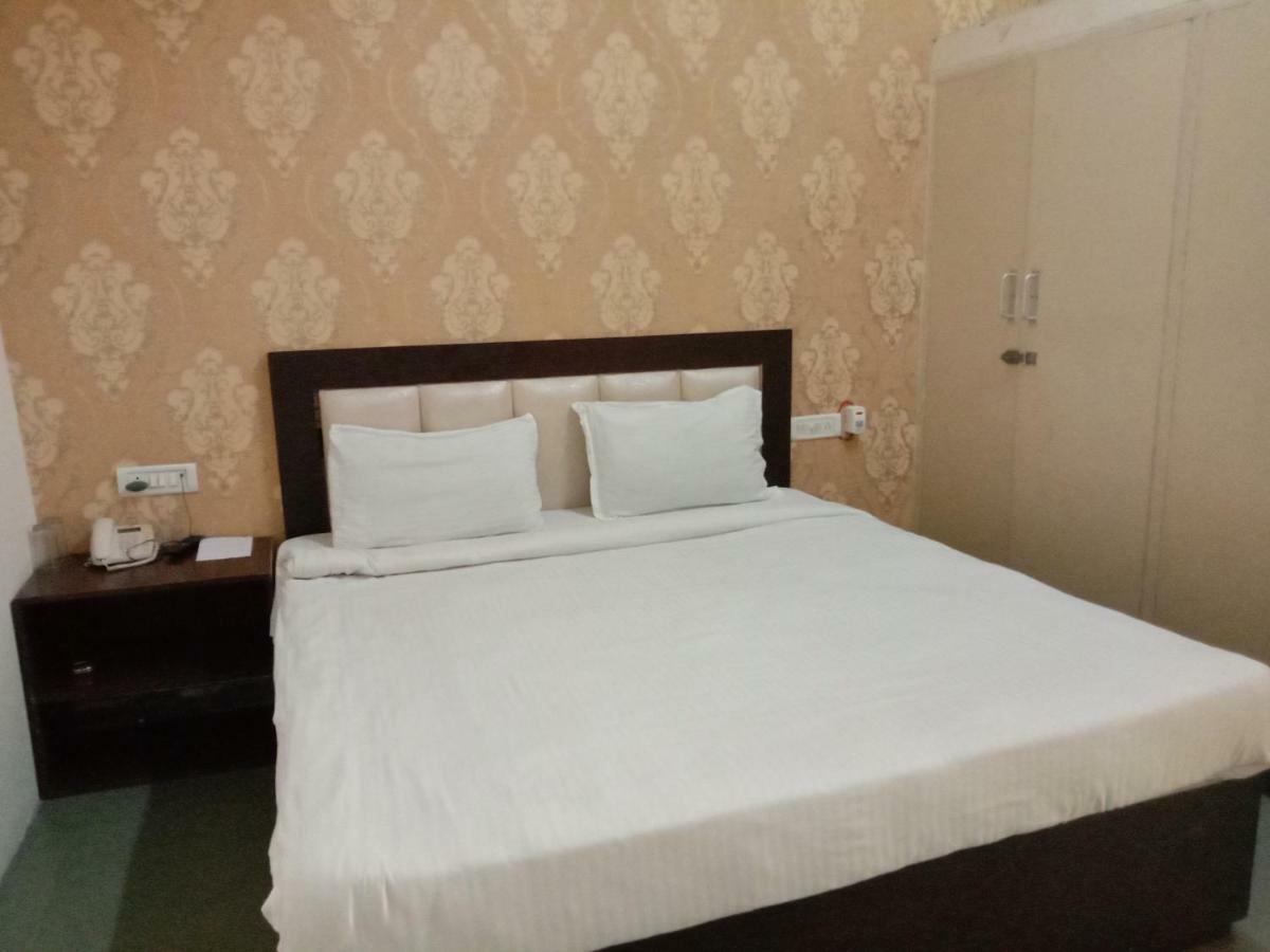The Amsons Resorts Ludhiana Extérieur photo