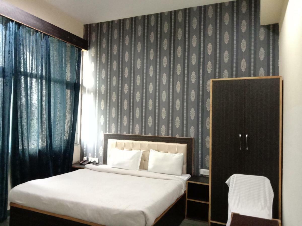 The Amsons Resorts Ludhiana Extérieur photo